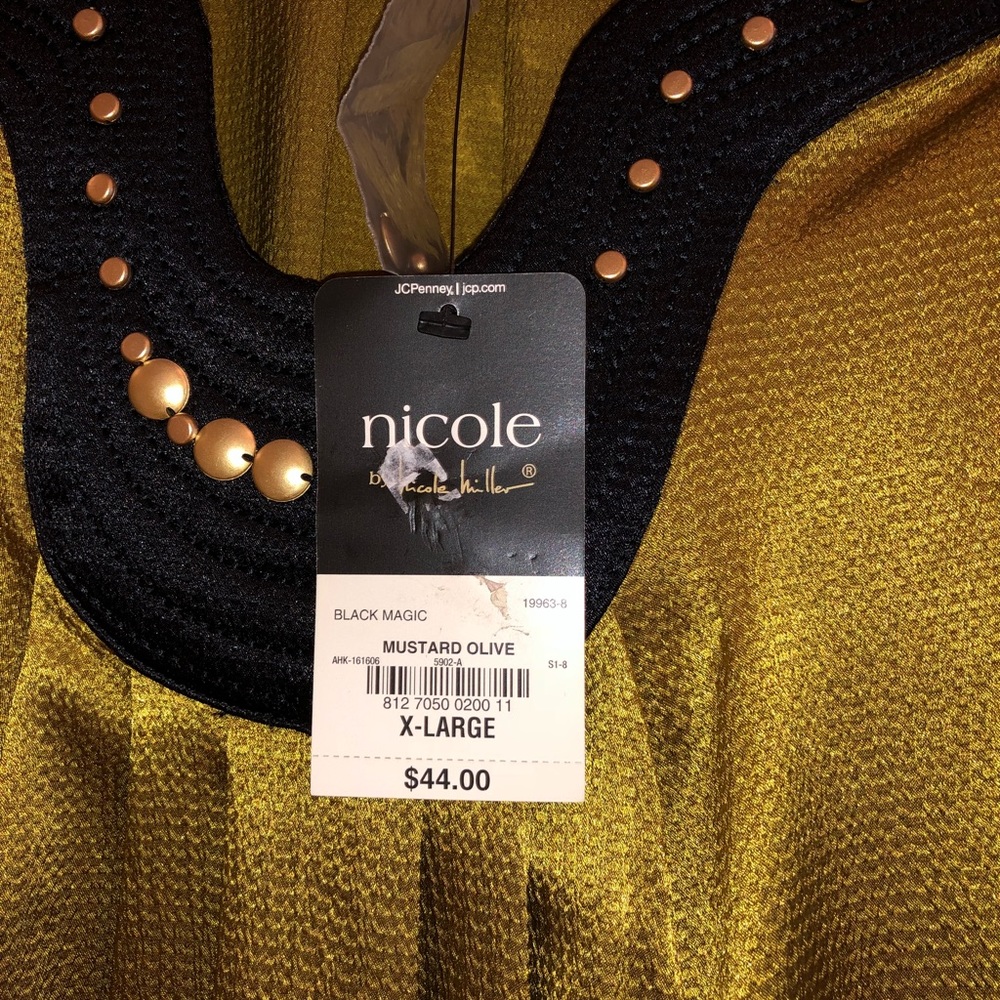 Blouse - Picture 2 of 4